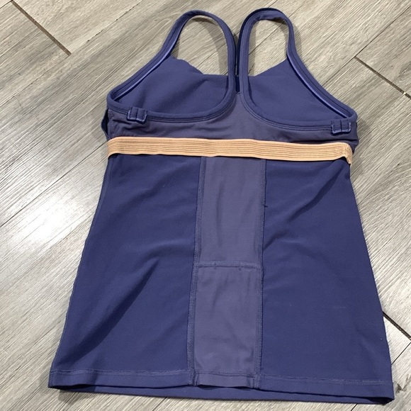 Lululemon Power Y Purple/Blue Activewear Tank Top w/Bra Attached Pads Removable - Picture 8 of 9
